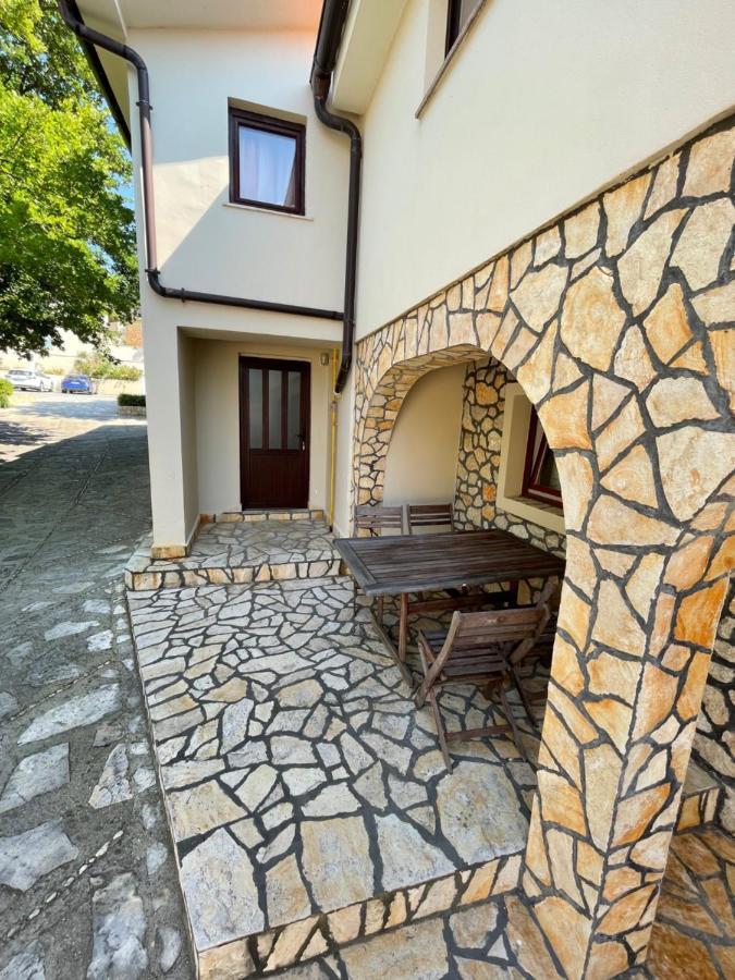 Apartment Victoria Stara Baška 외부 사진