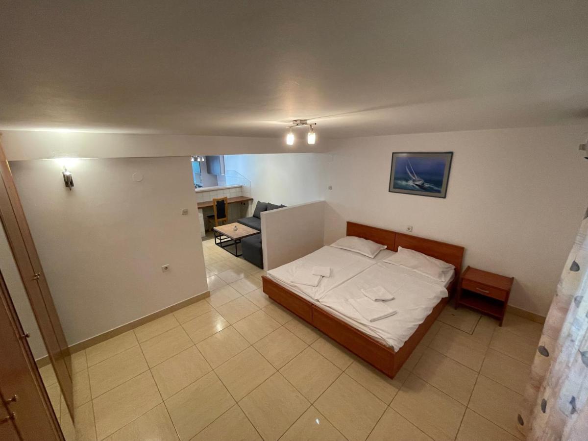 Apartment Victoria Stara Baška 외부 사진